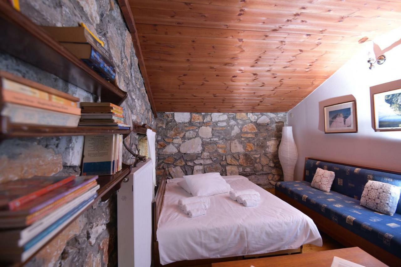 Stonehouse 2 Bedroom Chalet On Olympus Amazing View Petra  Екстер'єр фото