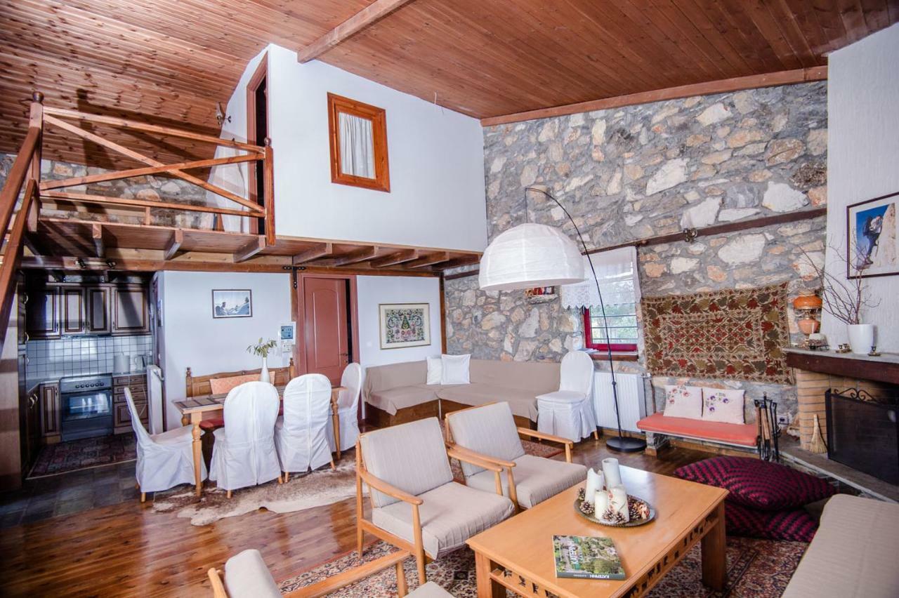 Stonehouse 2 Bedroom Chalet On Olympus Amazing View Petra  Екстер'єр фото